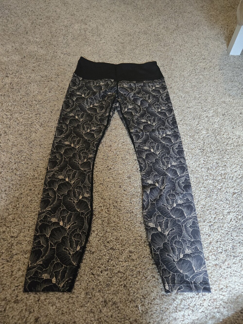 Varley Black Floral Print Leggings with Wide Waistband